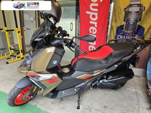 BMW C 400 X 2025년식 c400x 카라마타 신차급 팝니다.