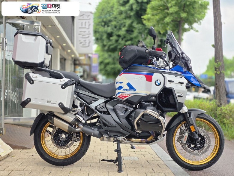 BMW R 1300 GS 어드벤쳐 2025년식 [수원동문모터스] 귀한 수동모델 R1300GS ADV 트로피 판매합니다.