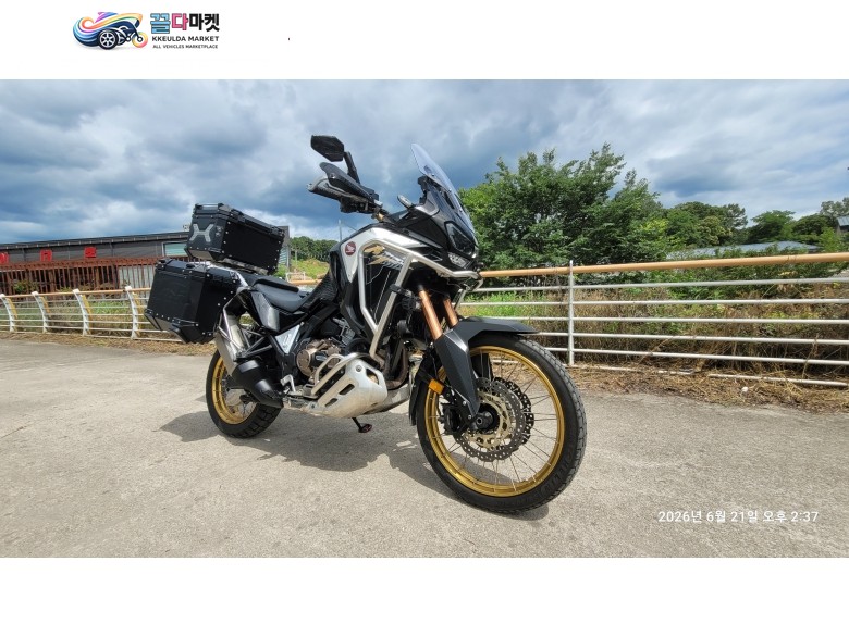 혼다 아프리카 트윈 CRF 1000 L DCT 2020년식 아프리카트윈1100 DCT 판매 합니다.