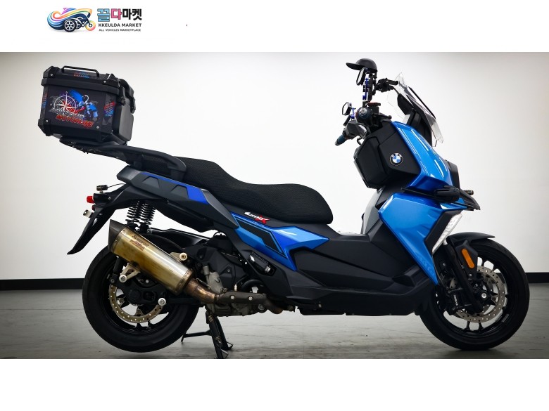 BMW C 400 X 2019년식 [ 매버릭바이크 ] / 아크라포빅 머플러와 안개등이 적용된 BMW C400X 판매합니다.