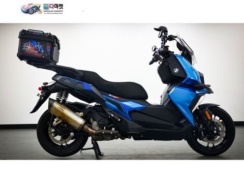 BMW C 400 X 2019년식 [ 매버릭바이크 ] / 아크라포빅 머플러와 안개등이 적용된 BMW C400X 판매합니다.