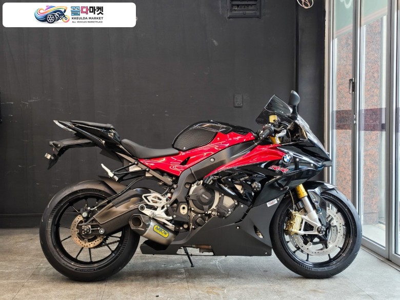 BMW S 1000 RR 2016년식 S1000RR 프로 BMW 2016년식 13725KM 짧은키로수 무사고 깔끔한매물 판매합니다