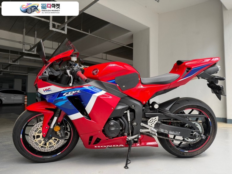 혼다 CBR 600 RR 2025년식 CBR 600 RR / 리콜 완료(엔진교환), 단순 슬립 있음(내용 필)