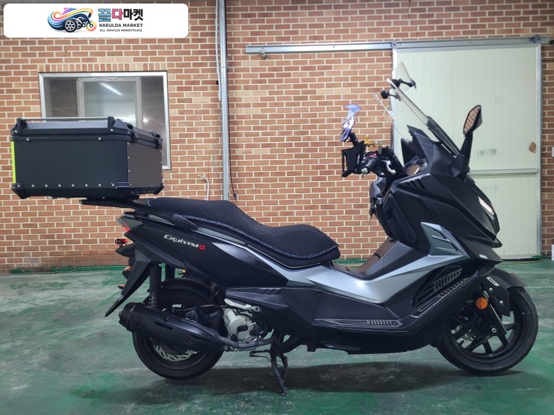 SYM 크루심 125 ABS 2024년식 크루심 알파125 24년 1만km 블박,거치대,탑박스 등