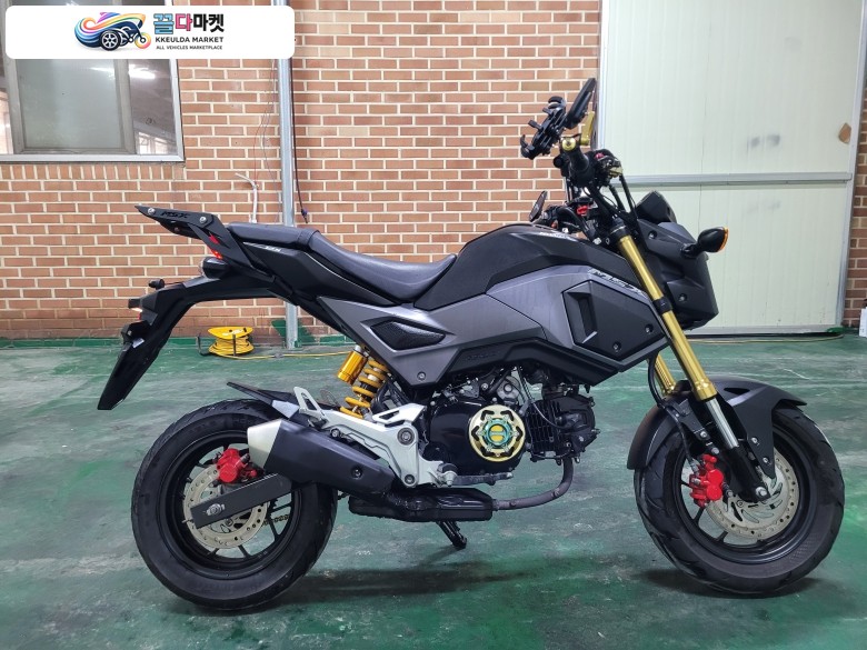 혼다 MSX 125 SF ABS 2017년식 혼다 MSX125 SF 17년 2.4만km 블박,거치대,비상깜박이 등등