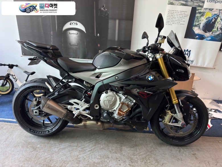 BMW S 1000 R 2016년식 BMW S1000R 2016 판매합니다.