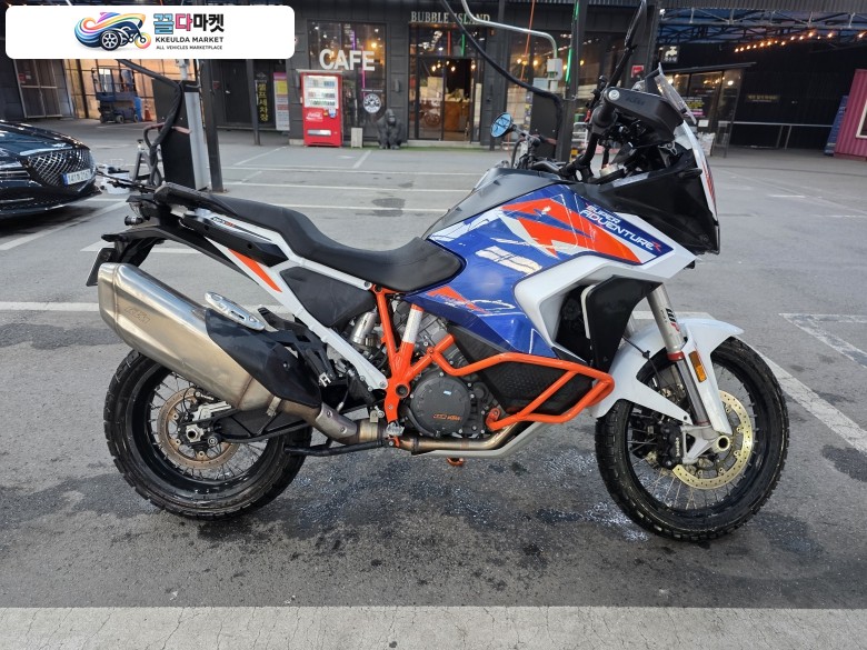 KTM 1290 슈퍼 어드벤쳐 R 2022년식 KTM 1290 슈퍼 어드벤쳐 R 2022년식 판매합니다 듀얼의 최고봉 R버젼 마지막 금액(위탁)