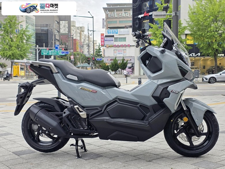 SYM 허스키 ADV 125 2027년식 ［매입대차가능］SYM 허스키125그레이 27년식 신차출시!