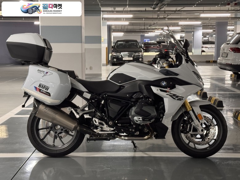 BMW R 1250 RS 2024년식 걍 새차임 / 합리적인 가격