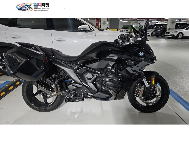 BMW R 1300 RS 2026년식 R1300RS 26MY 판매합니다.