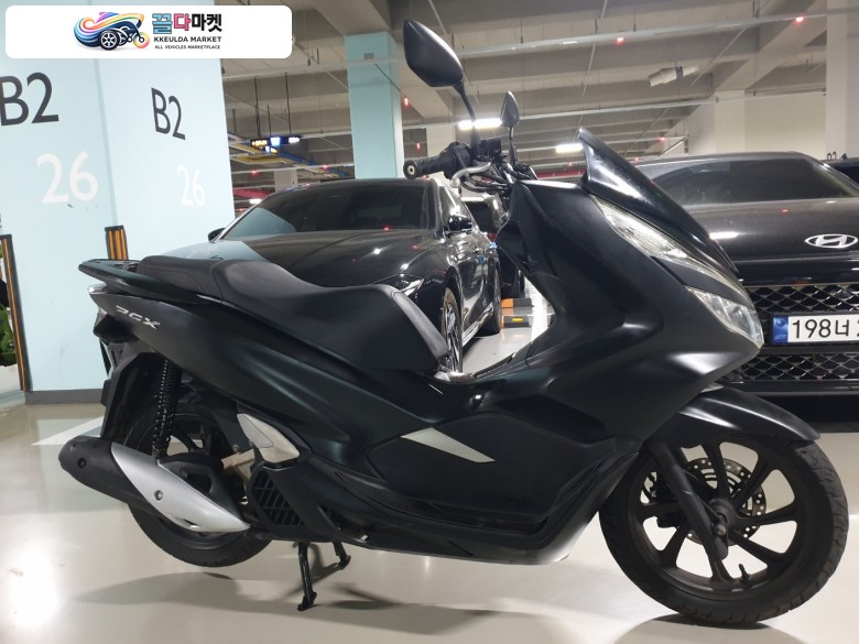 혼다 PCX 125 FI 2019년식 ▶▷드라이브애드/DD-000/ 혼다 / PCX /19년식/ 0.5만km(메다 교체) /중고 오토바이 판매◁◀
