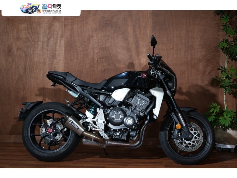 혼다 CB 1000 R 2020년식 혼다 / CB1000R / 2020 / 6,400 KM 판매/대차