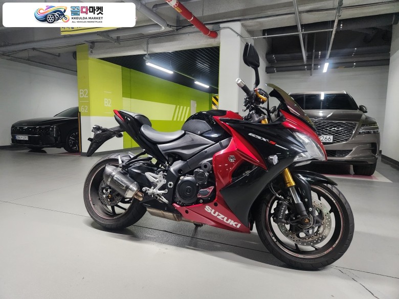 스즈끼 GSX S 1000 F 2016년식 스즈끼 s1000f  판매합니다 리터급 바이크 오토바이