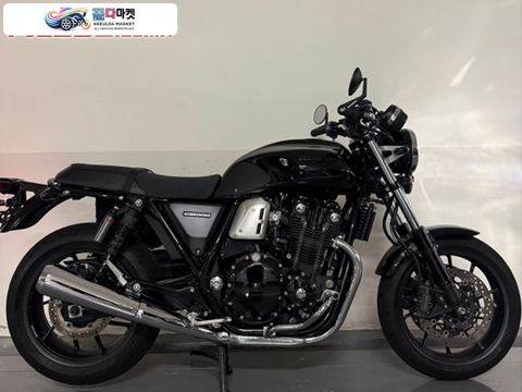 혼다 CB 1100 RS 2019년식 사용검사대행,이전등록대행,배송무료 19년식 혼다 CB1100RS 올블랙차량 판매합니다.