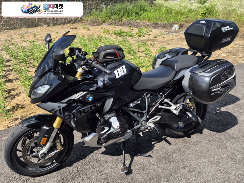 BMW R 1250 RS 2023년식 BMW 23년 7월 출고 R1250RS 트리플 블랙