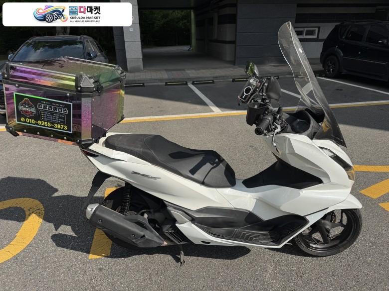 혼다 PCX 125 ABS 2024년식 혼다 pcx125 24년식 짧은키로수 화이트컬러 판매합니다