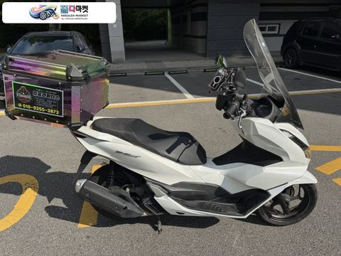 혼다 PCX 125 ABS 2024년식 혼다 pcx125 24년식 짧은키로수 화이트컬러 판매합니다