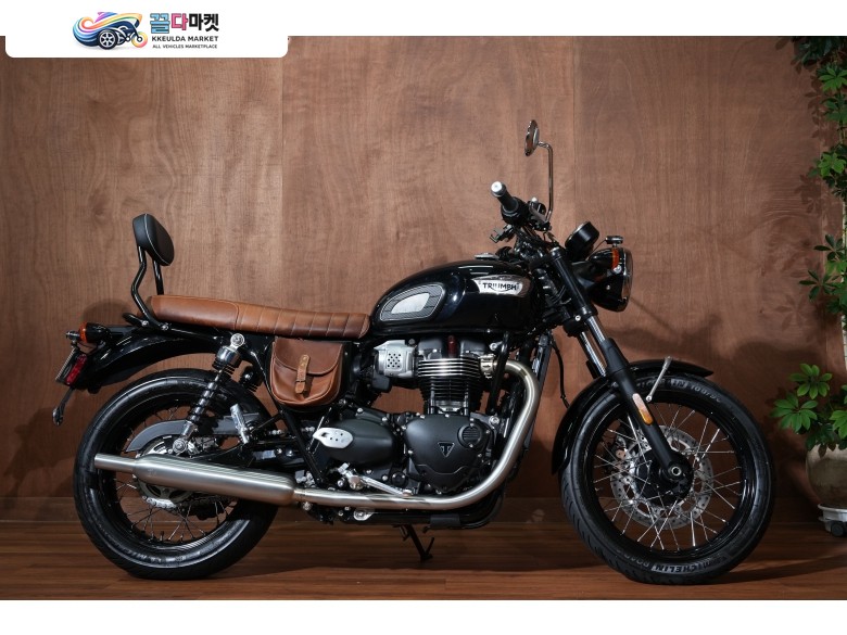 트라이엄프 본네빌 T100 2024년식 트라이엄프 / 본네빌 t100 / 2024 / 3,600 KM 판매/대차