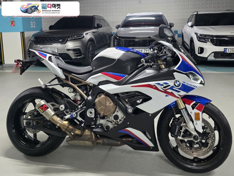 BMW S 1000 RR 2021년식 BMW S1000RR M패키지 21년식 스페셜컬러 무사고