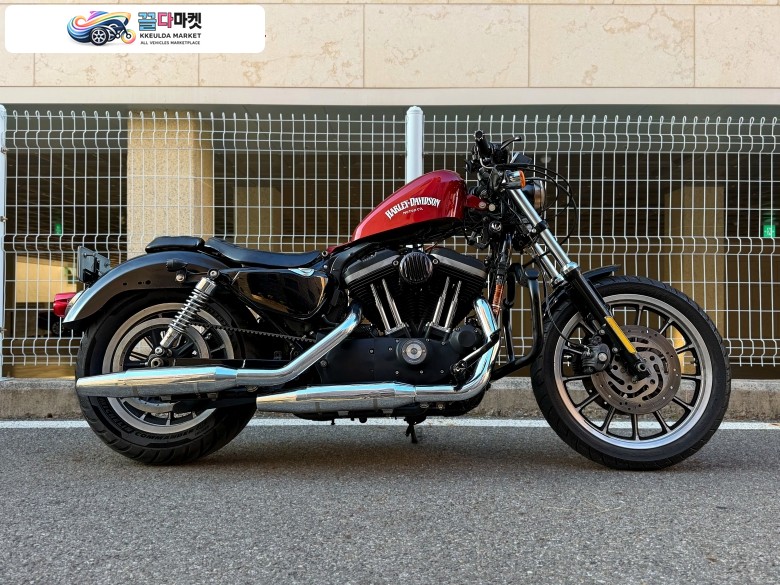 할리데이비슨 883 R 2011년식 11년식 883R 판매합니다.