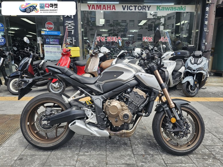 혼다 CB 650 R ABS 2020년식 ▶혼다 CB650R / 할부,카드,대차,캐피탈◀