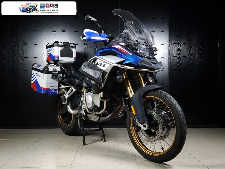 BMW F 850 GS 어드벤처 2019년식 정품 삼박스 장착, 관리잘된 깔끔한 풀옵션 차량