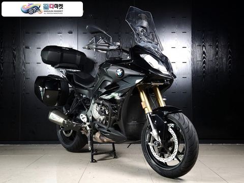BMW S 1000 XR 2019년식 정품 아크라포빅 슬립온 배기 구변완료, 삼박스 장착된 깔끔한 차량