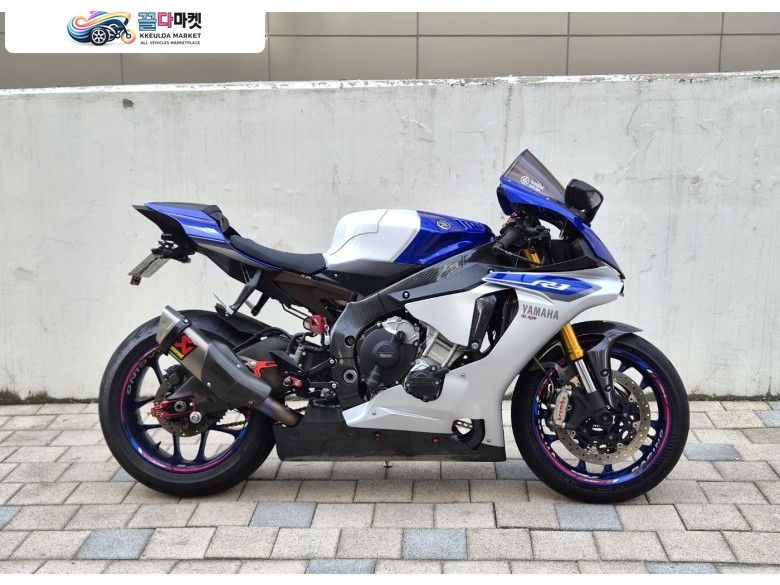 야마하 YZF R1 2015년식 [명의이전] 2015 YZF R1 풀배기 판매합니다.