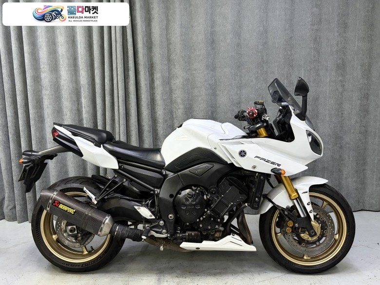 야마하 FZ 8 S 2011년식 11년식 야마하 페이저8S FZ8S 병적관리 및 아크라포빅 구변차량