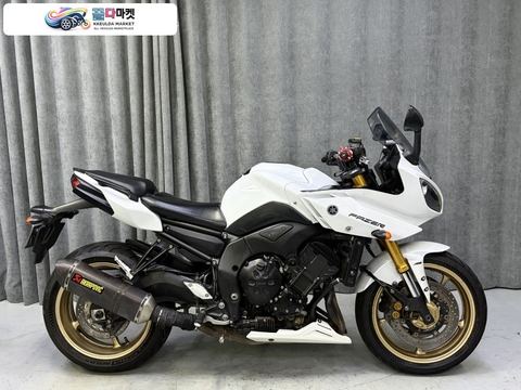 야마하 FZ 8 S 2011년식 11년식 야마하 페이저8S FZ8S 병적관리 및 아크라포빅 구변차량