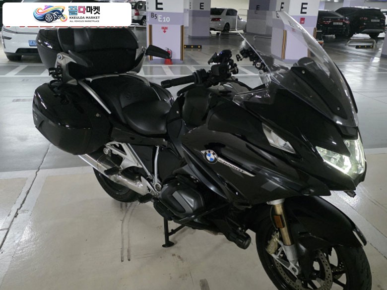 BMW R 1250 RT 2024년식 BMW 1250RT 24년식 1만키로 판매합니다.
