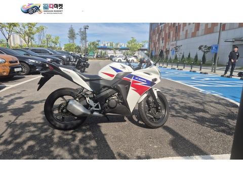 혼다 CBR 125 R 2016년식 혼다 cbr 125 판매