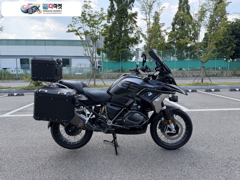 BMW R 1250 GS 2022년식 BMW R1250GS 노말 22년식 트리플 블랙