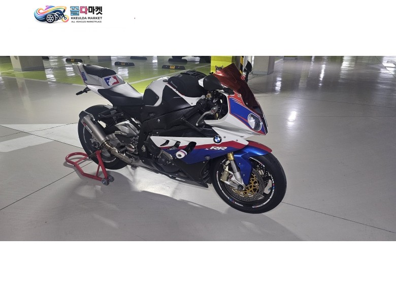BMW S 1000 RR 2011년식 55.000KM / 단조휠 / 올린즈 리어샥 / 무사고
