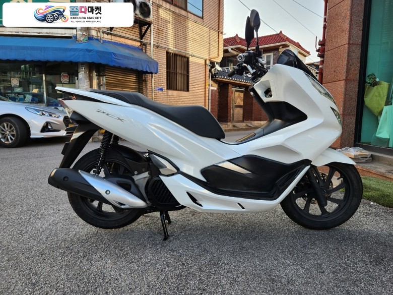 혼다 PCX 125 FI 2018년식 혼다 pcx 팜니다