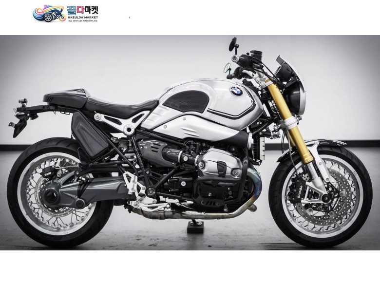 BMW R 나인 T 2016년식 아시아 최대규모 ㅡ파쏘매매단지ㅡ 옵션비만 800만원 이상 들어가있는 R나인T 판매합니다.