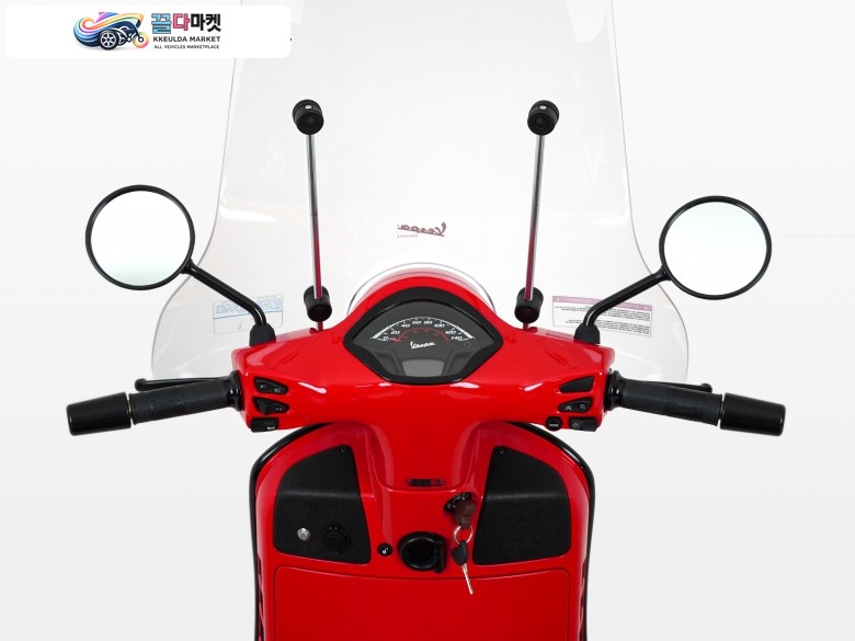 베스파 GTS 125 LQ ABS 2023년식 [베스파 모토아페]23년식 GTS 125 ABS 중고차량, 무이자카드,무료배송