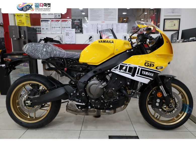 야마하 XSR 900 GP 2026년식 [야마하 서대문점] XSR900GP 레전드옐로우 신차 / XSR900GP 26년식 옐로우 신차