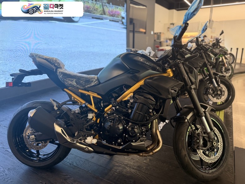 가와사키 Z 900 ABS 2026년식 26년식 가와사키 Z900 신차 차량입니다.