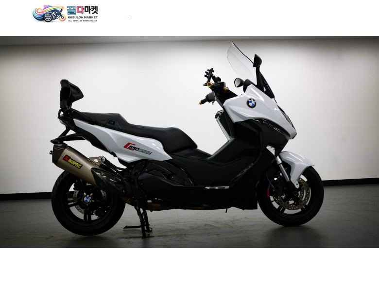 BMW C 650 스포츠 2017년식 [ 매버릭바이크 ] / 아크라포빅 2구 머플러가 적용된 BMW C650S 판매합니다.