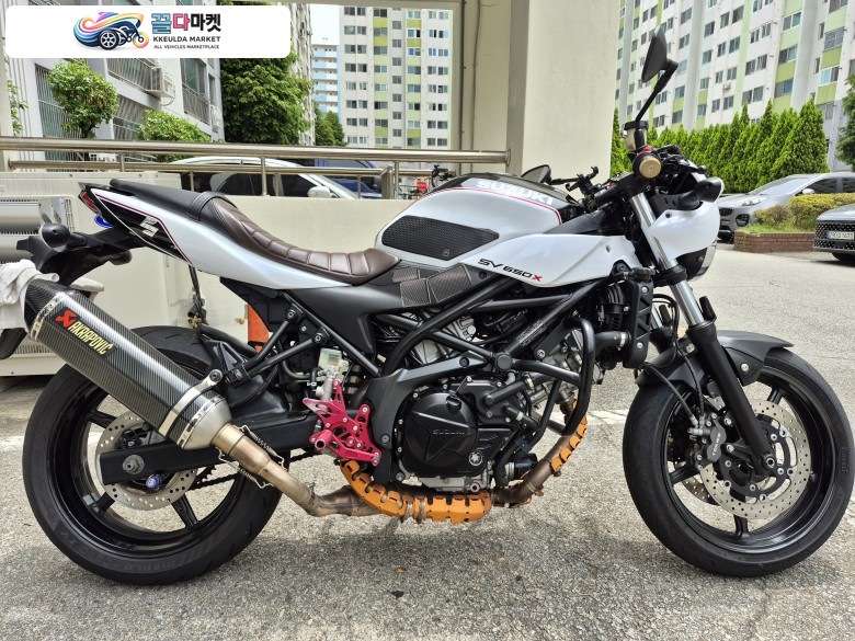 스즈끼 SV 650 X 2019년식 경남 김해 2019년식 스즈키 SV650X 판매합니다./3.9만KM