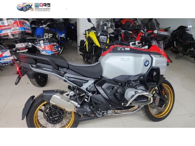 BMW R 1300 GS 어드벤쳐 2025년식 bmw r1300gs adv~~1500km주행 무사고~~