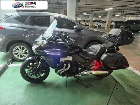 혼다 CTX 1300 2014년식 혼다 CTX1300  바이크 팝니다