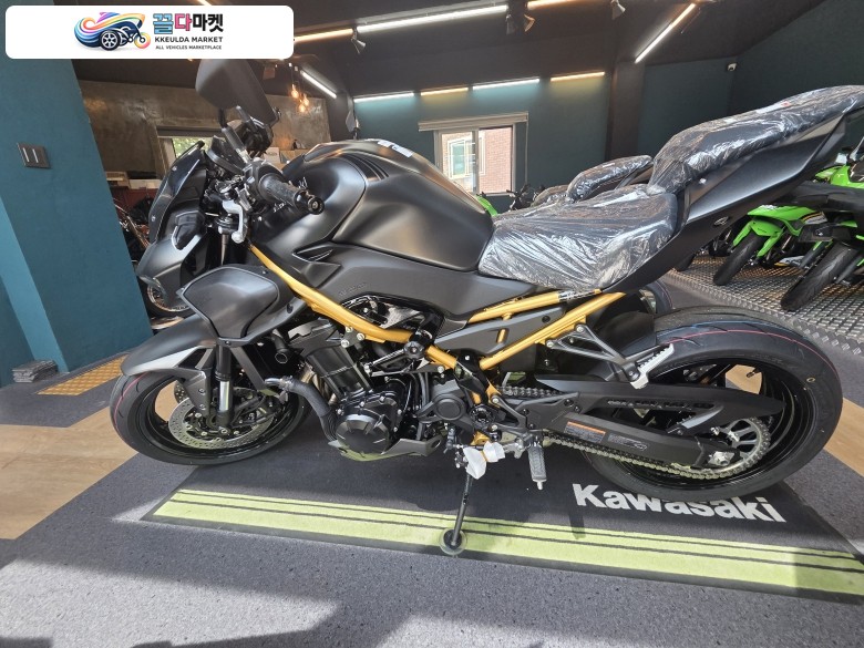 신형 2026 Z900 골드프레임 국내론칭기념 할인판매 및 2CH 블랙박스 무상장착 이벤트 | 끌다바이크
