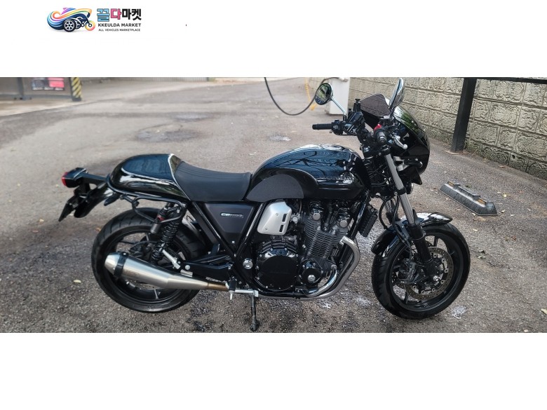 혼다 CB 1100 RS 2019년식 혼다 CB1100RS 19년식│최상급 관리│에로우 구변│일본직수 비키니카울