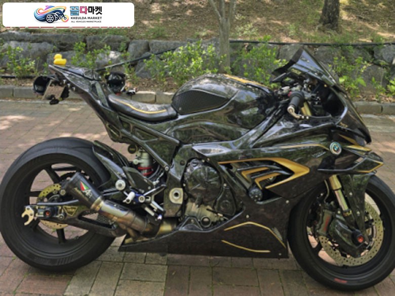 BMW S 1000 RR 2021년식 BMW S1000RR 21년식 레이스펙  포지드 풀카본 팝니다