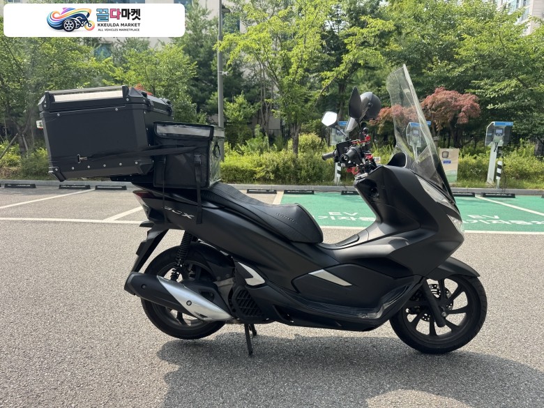 혼다 PCX 125 FI 2020년식 혼다 pcx125 20년 멧블랙 배달풀셋팅 깔끔한차량 최상급