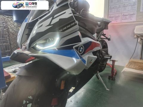 BMW S 1000 RR 2025년식 s1000rr m팩 25년11월 1900키로 무사고 무칠, 오스틴숏관