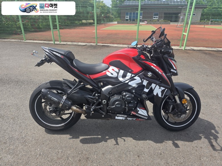 스즈끼 GSX S 1000 2019년식 Gsx s1000 19년식