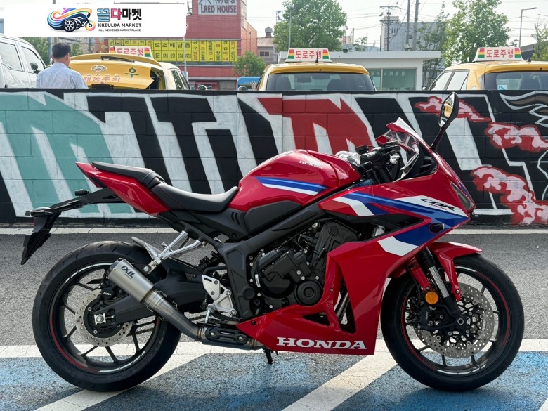 혼다 CBR 650 R E 클러치 2026년식 2026년식 혼다 CBR650R e클러치 레드 익실배기포함 판매중 ! 12~34개월 신용카드 무이자 할부가능 !